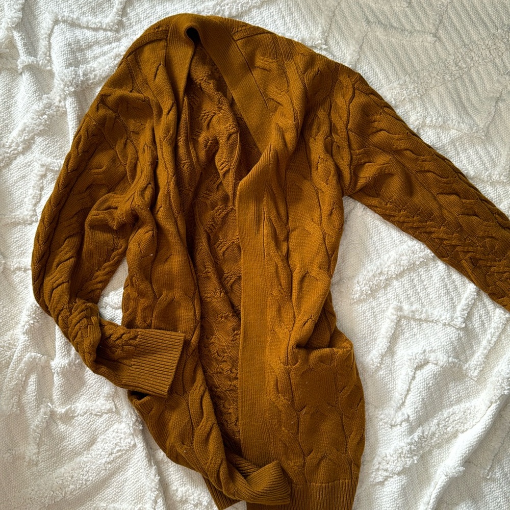 Aritzia OVERSIZED Cable Knit Grandpa Cardigan - size XS